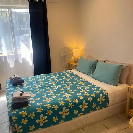 The Gabba Night Bed & Breakfast 3*