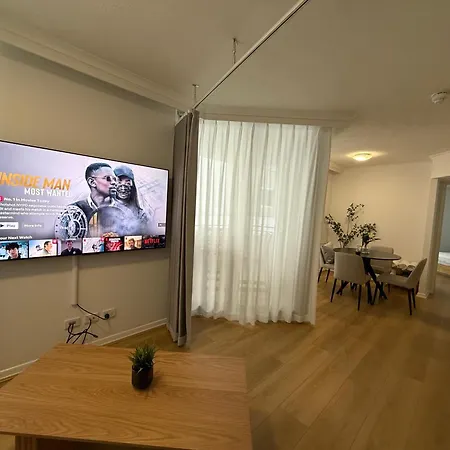 Cbd Two Bedrooms Apartment Brisbane
