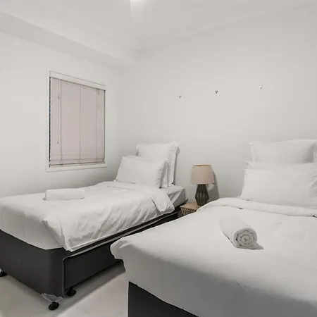 Holiday home Maison Marie: Cinebar Getaway 4 Bedrooms 2.5 Baths Brisbane