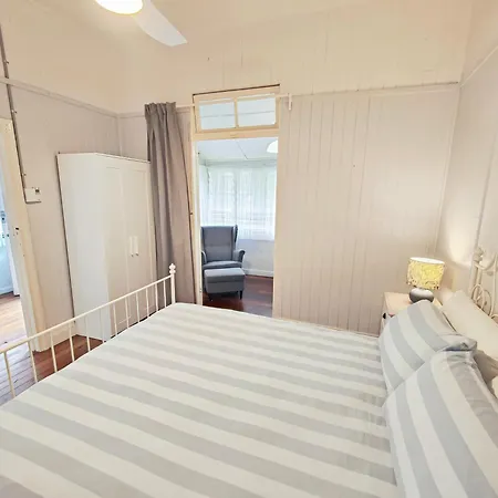 West Avenue Hideaway In Wynnum - 1 Bed And 1 Bath Apartment Brisbane