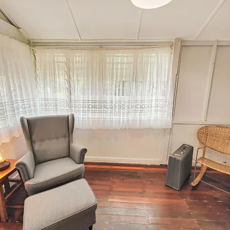 West Avenue Hideaway In Wynnum - 1 Bed And 1 Bath * Brisbane
