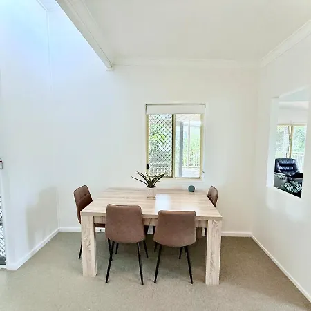 Leafy 3-bedroom Escape To Nature-air Conditioned With Smart Entry Holiday home *