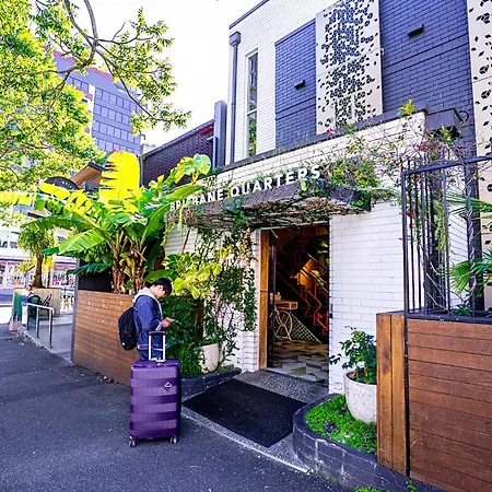 Quarters Hostel *