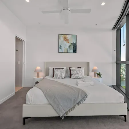 Apartment Queens Wharf-modern 3br With Stunning View And Parking *