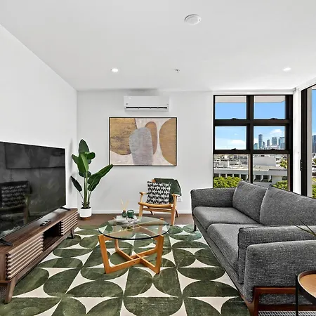 Spacious With Stunning Views And Car Park! Apartment