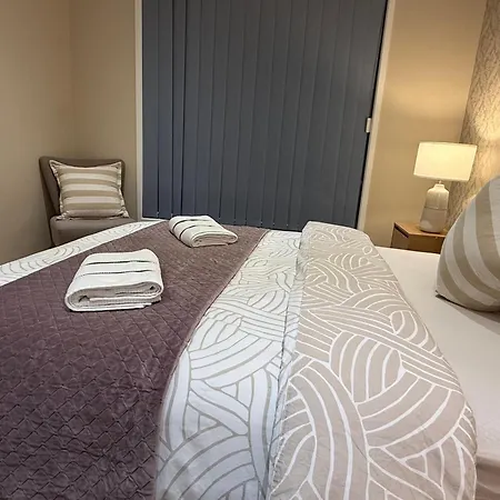 Holiday home Entire House In A Location Brisbane