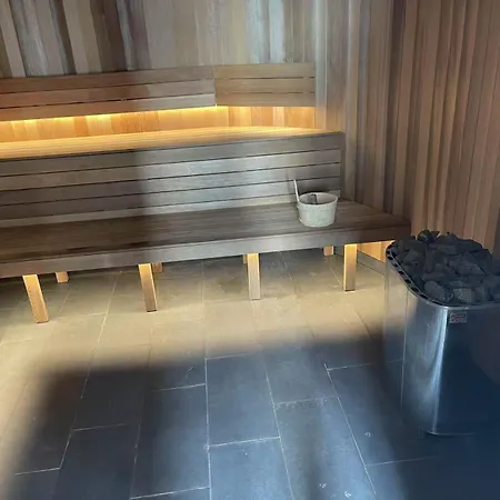 Luxury 50th Floor 2br At Queens Wharf With Parking Apartment Brisbane