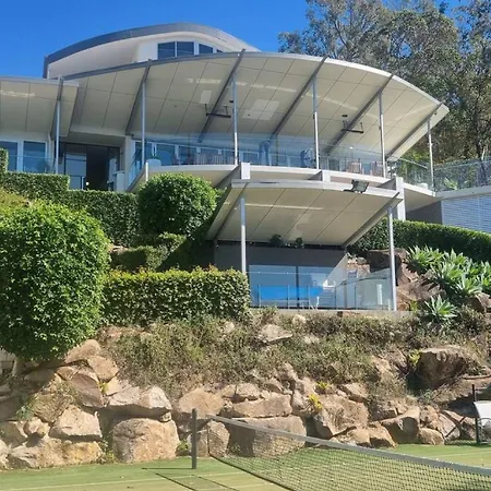 Holiday home Designed For Relaxation, Entertainment, And Unforgettable Experiences Brisbane