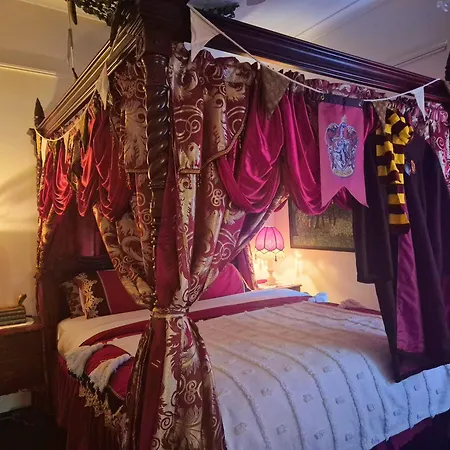 Romantic Harry Potter Themed * Brisbane