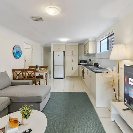 Great Value And Comfort Family 5 Mins To Shops Holiday home