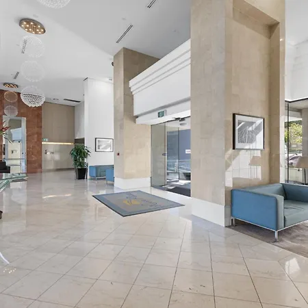 Apartment Stylish With Bbq Pool & Gym