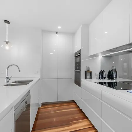 Apartment Stylish With Bbq Pool & Gym Brisbane