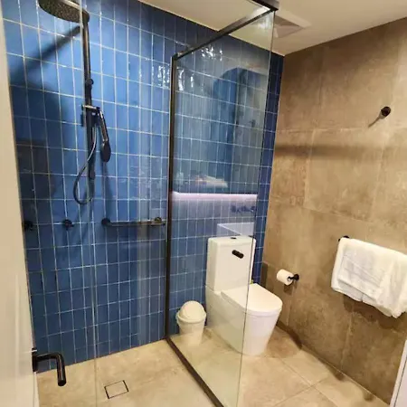 Apartment Comfy 1 Bedroom With Wifi And Parking *