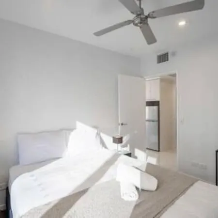 Chic Living 1b1b Shared Pool Bbq Gym C31 Apartment