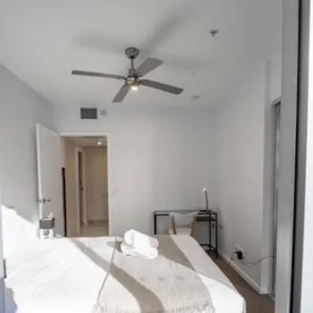 Chic Living 1b1b Shared Pool Bbq Gym C31 Apartment *
