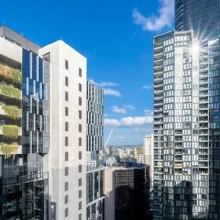 Chic Living 1b1b Shared Pool Bbq Gym C31 Apartment