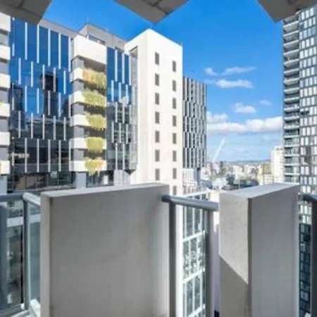 Chic Living 1b1b Shared Pool Bbq Gym C31 Brisbane