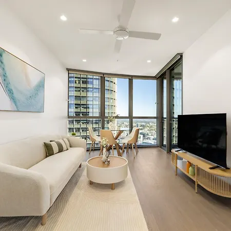 Queen's Wharf Luxury River Views Apartment Brisbane