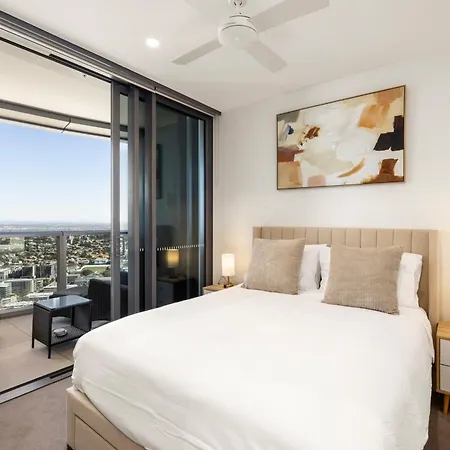 Queen's Wharf Luxury River Views *