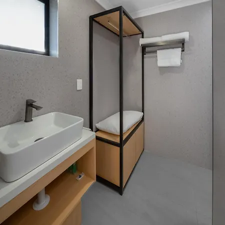 Spring Hill 3* Brisbane