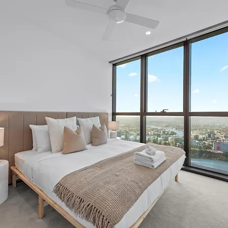 Queens Wharf - Bright With Pool And Stunning Views Apartment Brisbane