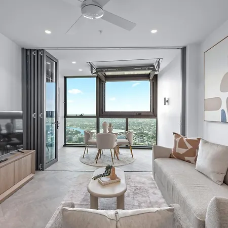 Queens Wharf - Bright With Pool And Stunning Views