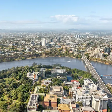 Queens Wharf - Bright With Pool And Stunning Views Apartment Brisbane