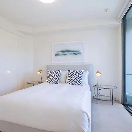 Apartment 'the Riveredge' Chic Resort-style Luxury Near Cbd *