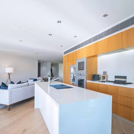 Apartment 'the Riveredge' Chic Resort-style Luxury Near Cbd *