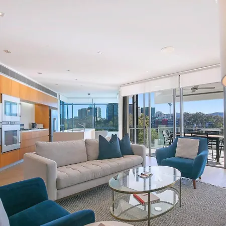 'the Riveredge' Chic Resort-style Luxury Near Cbd *