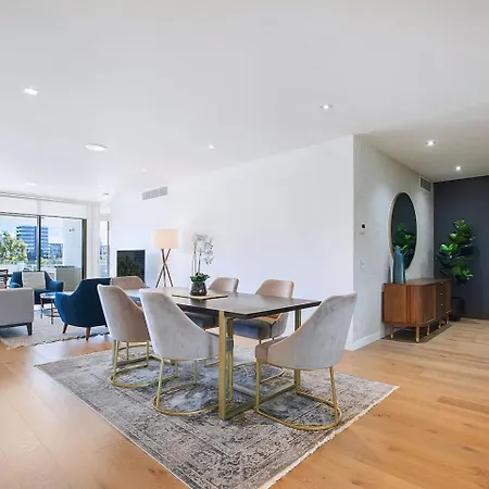Apartment 'the Riveredge' Chic Resort-style Luxury Near Cbd