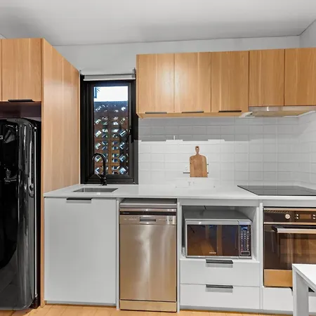 Stylish 1-bed Flat Near River Walks * Brisbane