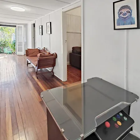 Apartment West Avenue Hideaway In Wynnum - 1 Bed And 1 Bath Brisbane