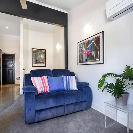 Stylish New Farm Near Cafes & River Apartment Brisbane