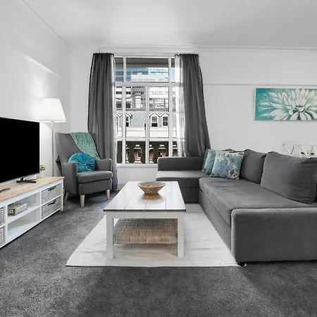 Stylish 1br With Views M12 Apartment