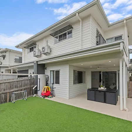 Carseldine Grove *