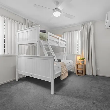 Carseldine Grove Apartment
