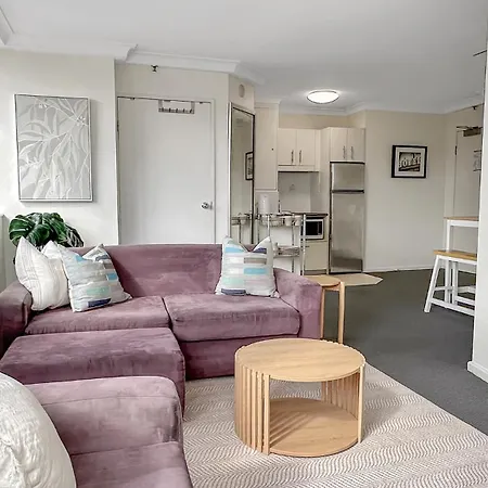 1-bed Urban Getaway Near The River Apartment