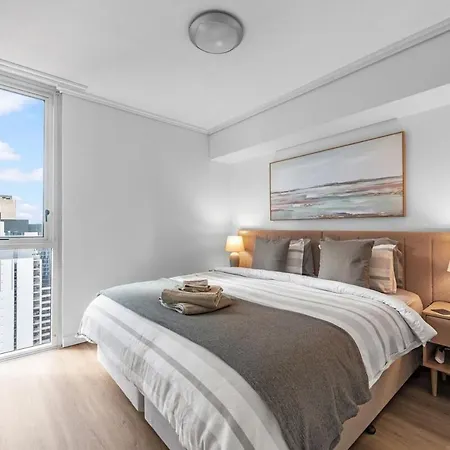 Hot In The 2bed-2bath-2car-study-pool-views