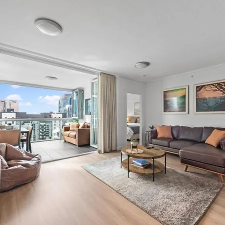 Hot In The 2bed-2bath-2car-study-pool-views