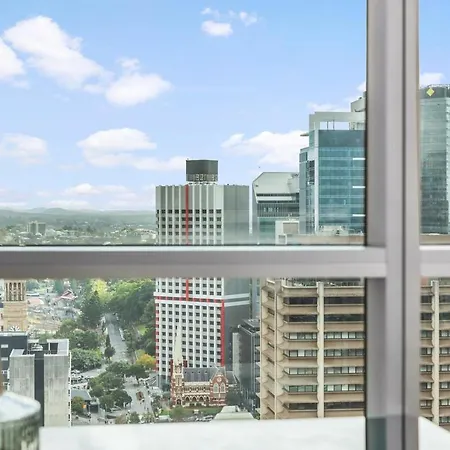 Hot In The 2bed-2bath-2car-study-pool-views Apartment *