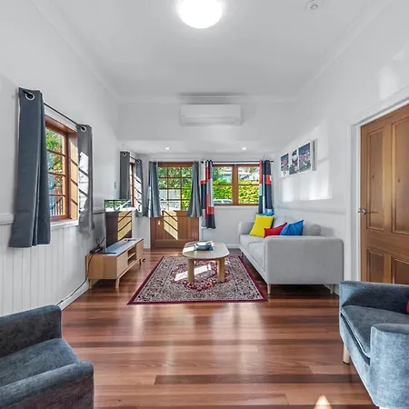 Gargoyle House - Spacious West End With Yard Brisbane