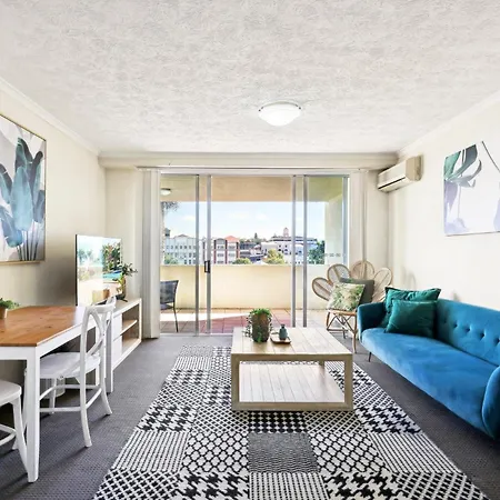 Apartment Inner-city 1-bed With Pool & *