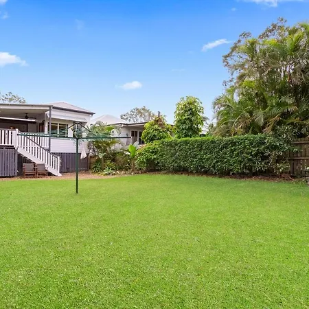 Holiday home A Comfy Family Qldr - 3bed-2bath-1car - House Brisbane
