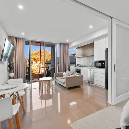 Chic 1-Bed Flat Steps To Brisbane S Arts Scene Apartment *