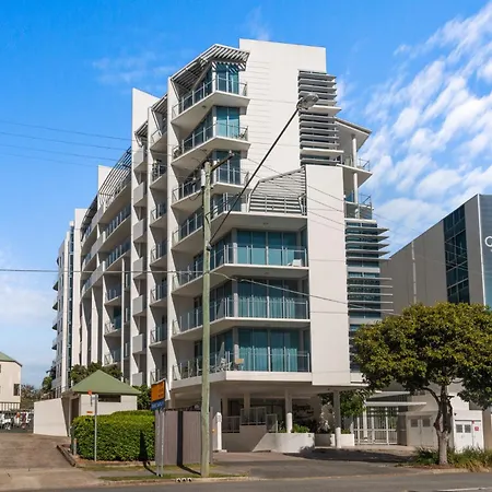 Chic 1-Bed Flat Steps To Brisbane S Arts Scene *