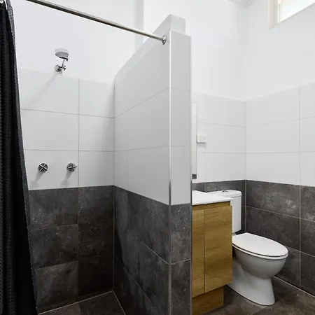 Inala Hotel 3*
