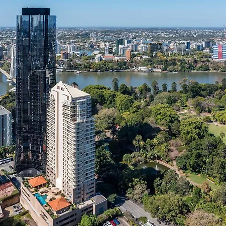 Queenswharf By Serain Residences Apartment