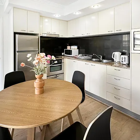 High-rise 2-bed With Gym Bbq & Pool * Brisbane