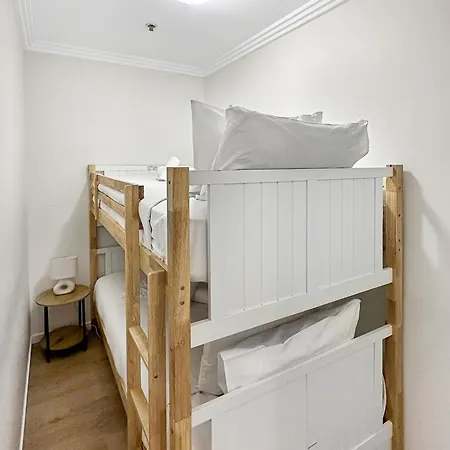 High-rise 2-bed With Gym Bbq & Pool *